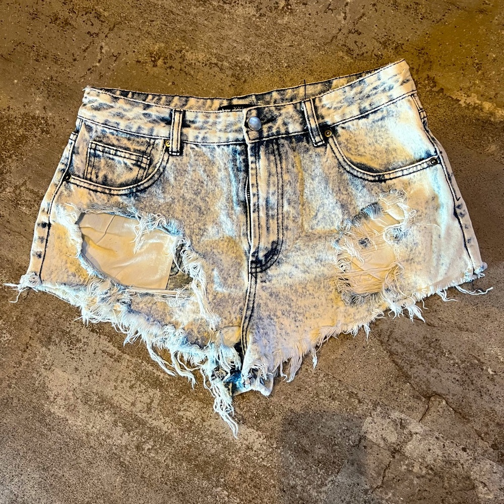 Acid washed denim shorts